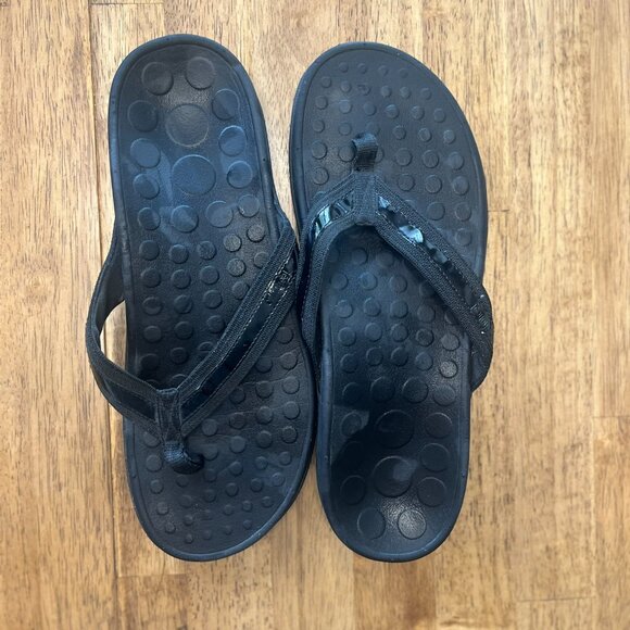 Vionic Orthaheel Flip Flops Black Patent Leather Sz 10 - Picture 1 of 3